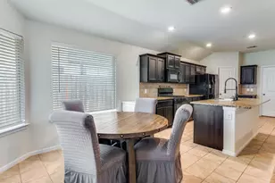 553 Vickie St, Crowley, TX 76036 - Photo 10