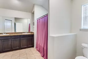 553 Vickie St, Crowley, TX 76036 - Photo 22