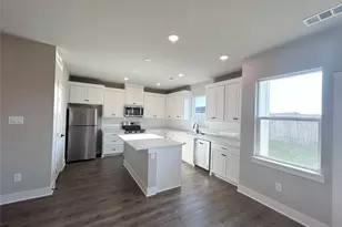 913 Cooksey Ct, Grandview, TX 76050 - Photo 16