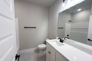 913 Cooksey Ct, Grandview, TX 76050 - Photo 6