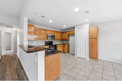 528 Bretts Way, Burleson, TX 76028 - Photo 8