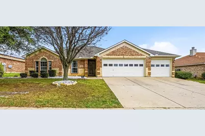 528 Bretts Way, Burleson, TX 76028 - Photo 1