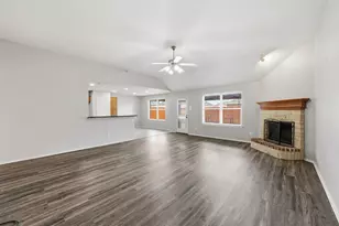 528 Bretts Way, Burleson, TX 76028 - Photo 6