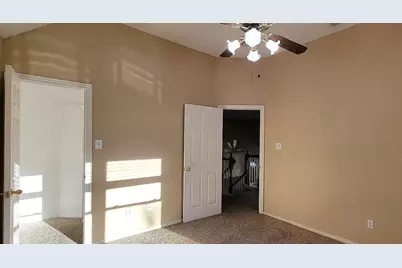 9807 Sunrise Court, Irving, TX 75063 - Photo 12