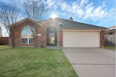 7426 Lake Front Trail, Arlington, TX 76002 - Photo 2