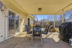6410 St Alban Ct, Arlington, TX 76001 - Photo 36