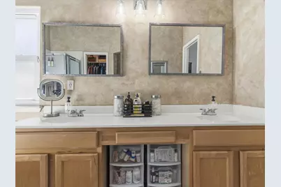 6410 St Alban Court, Arlington, TX 76001 - Photo 26