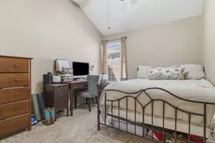 6410 St Alban Ct, Arlington, TX 76001 - Photo 32