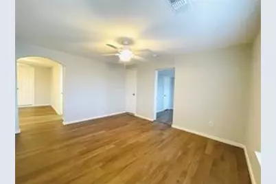 306 Bauder Street, Waxahachie, TX 75165 - Photo 4