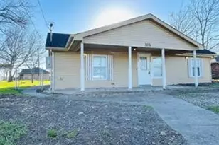 306 Bauder St, Waxahachie, TX 75165 - Photo 2