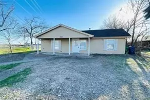 306 Bauder St, Waxahachie, TX 75165 - Photo 1