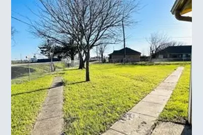 306 Bauder Street, Waxahachie, TX 75165 - Photo 14