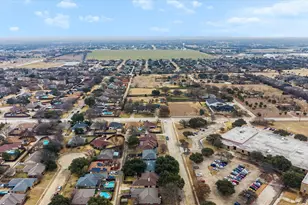 1555 Edelweiss Dr, Allen, TX 75002 - Photo 2