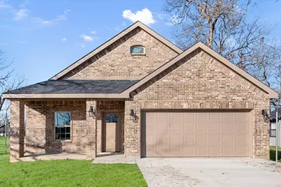 101 N Goodman Avenue, Kerens, TX 75144 - Photo 1