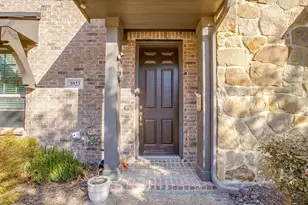 3923 Cascade Sky Dr, Arlington, TX 76005 - Photo 6