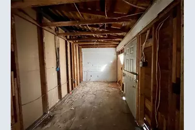 502 N Kramer Drive, Dallas, TX 75211 - Photo 14