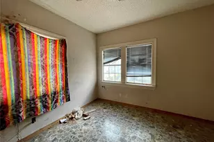 502 N Kramer Dr, Dallas, TX 75211 - Photo 16