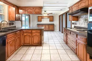 742 Maple Glen Dr, Garland, TX 75043 - Photo 12