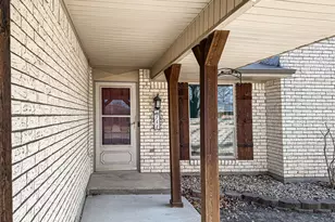 742 Maple Glen Dr, Garland, TX 75043 - Photo 4