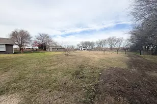 107 Berrys Chapel Rd, Milford, TX 76670 - Photo 2