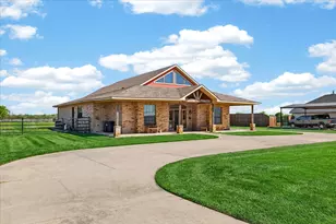 611 Mohawk Dr, Tioga, TX 76271 - Photo 36