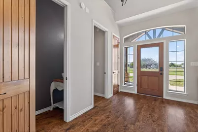 611 Mohawk Drive, Tioga, TX 76271 - Photo 6