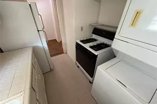 3623 Mt Everest St, Dallas, TX 75211 - Photo 8