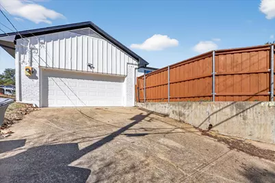 10132 Medlock Drive, Dallas, TX 75218 - Photo 38