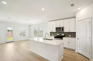 704 Edgehurst Dr, McKinney, TX 75071 - Photo 4