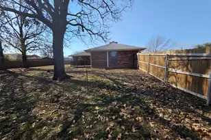 106 Westowne Dr, Cooper, TX 75432 - Photo 2