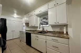 2734 Mildred St, Waco, TX 76706 - Photo 10