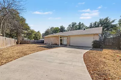 4010 Mayflower Drive, Garland, TX 75043 - Photo 14