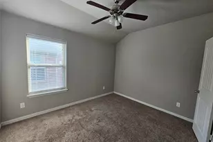 8401 Cherry Bark Ln, Fort Worth, TX 76140 - Photo 20
