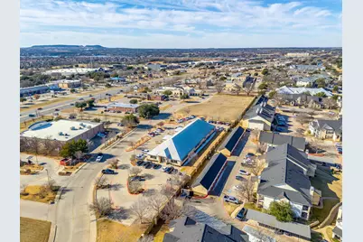 1200 Crawford Avenue #B, Granbury, TX 76048 - Photo 4