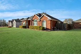 805 Bray St, Cedar Hill, TX 75104 - Photo 4