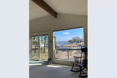 207 Kiowa Drive W, Lake Kiowa, TX 76240 - Photo 10