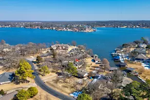 207 Kiowa Dr W, Lake Kiowa, TX 76240 - Photo 6