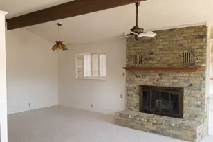 207 Kiowa Dr W, Lake Kiowa, TX 76240 - Photo 10