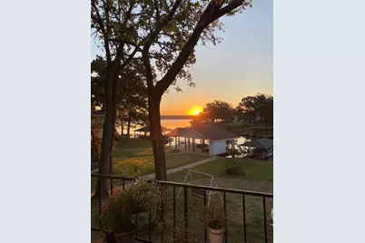 207 Kiowa Drive W, Lake Kiowa, TX 76240 - Photo 2