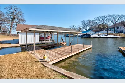 207 Kiowa Drive W, Lake Kiowa, TX 76240 - Photo 4