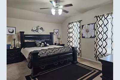 1813 Overlook Drive, Lancaster, TX 75146 - Photo 10