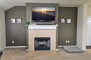 1813 Overlook Dr, Lancaster, TX 75146 - Photo 10