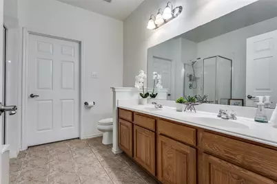 252 Turnberry Lane, Lewisville, TX 75067 - Photo 4