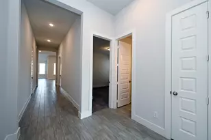 2613 Chevy Chase Dr, Denton, TX 76207 - Photo 2