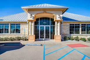 1200 Crawford Ave, Granbury, TX 76048 - Photo 1