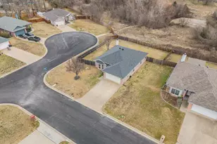 334 Beaumont Dr, Weatherford, TX 76086 - Photo 2