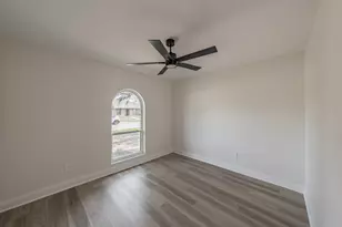 1946 Chesham Dr, Carrollton, TX 75007 - Photo 36