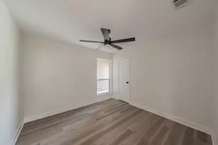 1946 Chesham Dr, Carrollton, TX 75007 - Photo 32