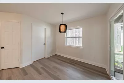 1946 Chesham Drive, Carrollton, TX 75007 - Photo 10