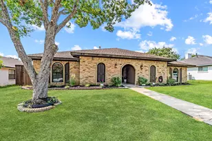 1946 Chesham Dr, Carrollton, TX 75007 - Photo 1